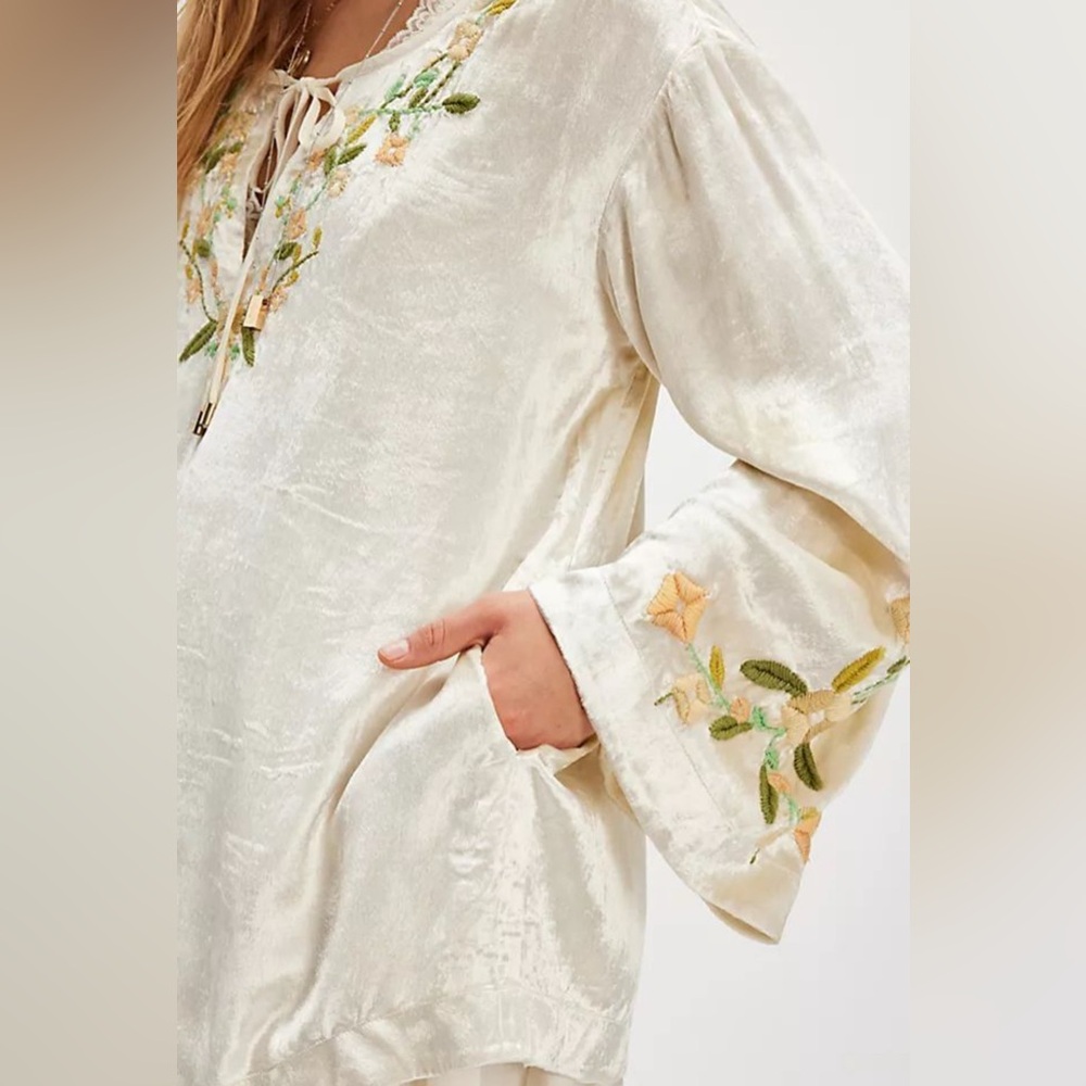 Free People Ember Embroidered Floral Tunic Mini Dress Top Size XS Flare sleeve - Picture 2 of 9